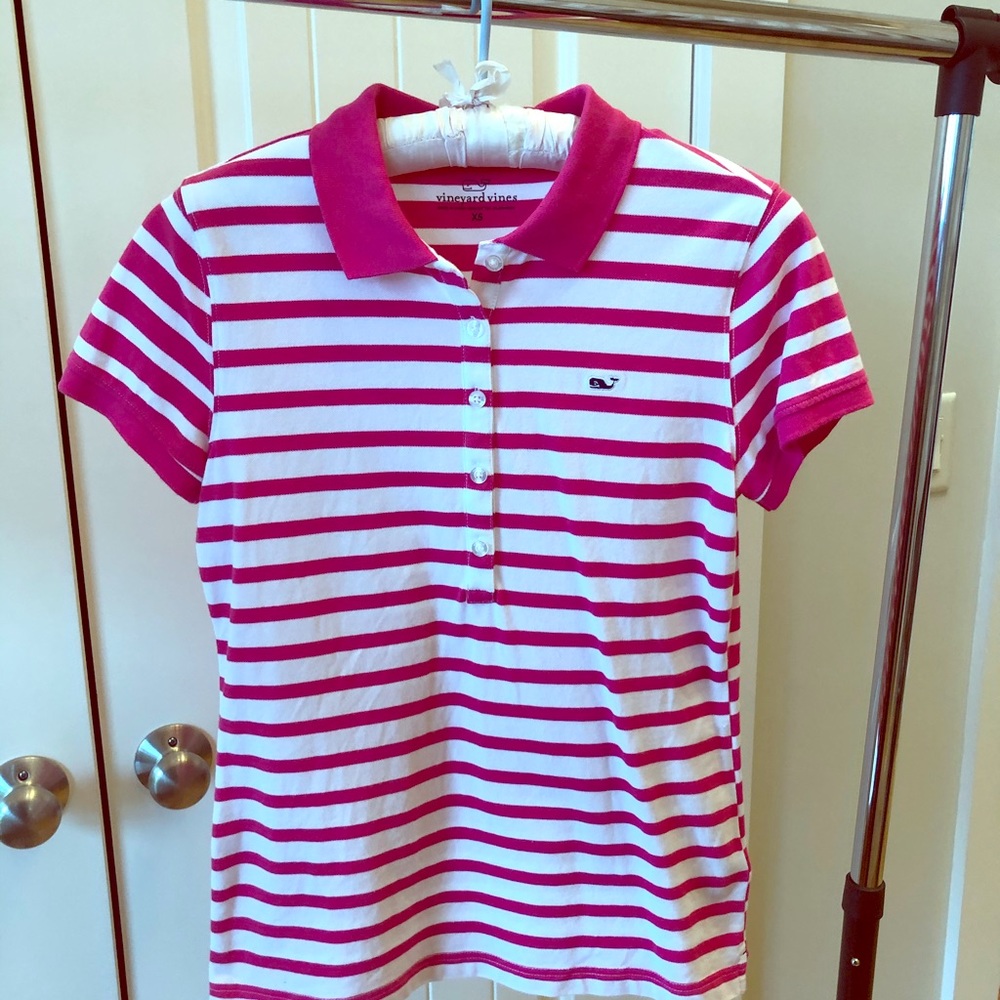 Women’s polo shirt.